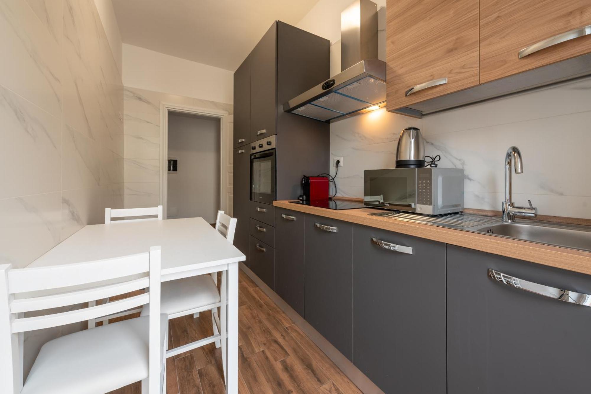 Guest Planet - Bicocca Suites Milano Exterior foto